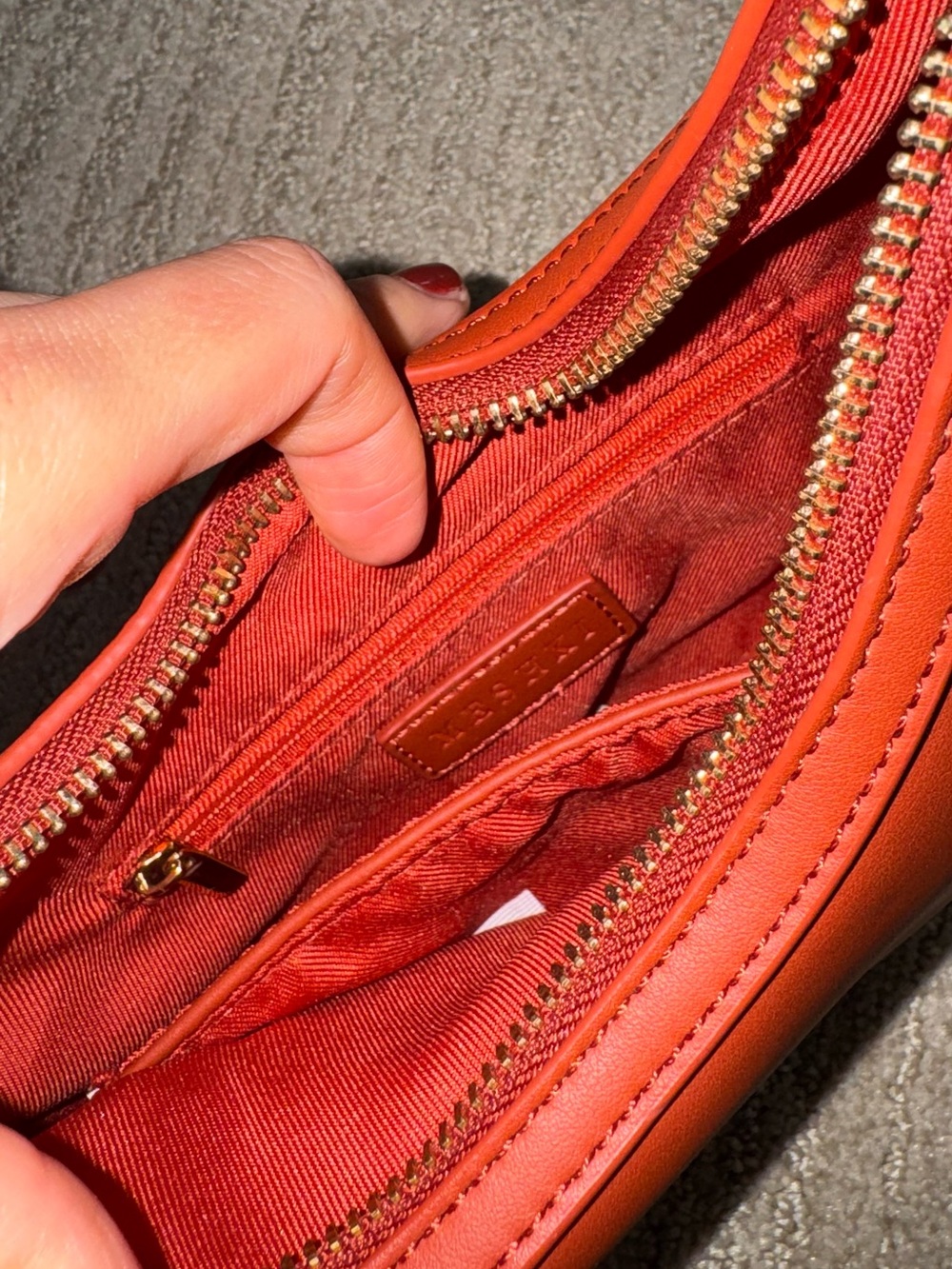 Meshki Alayna Curved Shoulder Handbag Sleek Sculpture Crescent-Shaped Spice Red - Picture 6 of 9